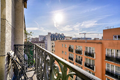Appartement 2 pièces 40 m2 avec balcon Paris 11e