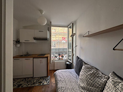 Appartement Paris 1 pièce(s) 10.04 m2