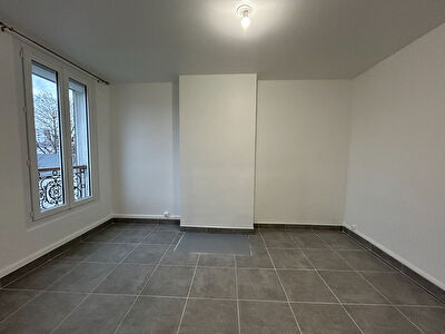 Appartement Ivry Sur Seine 2 pièces - LOCATION VIDE