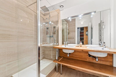 Appartement de 210m2 loi carrez Paris 11e PARIS photo 4