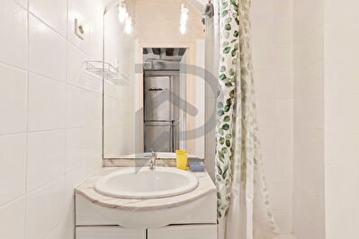 Appartement Paris 1 pièce(s) 25.74 m2