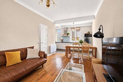 Maison meulière -3 chambres - Jardin - À 300 m du RER C