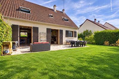 Maison Montesson 5 pièce(s) 110 m2