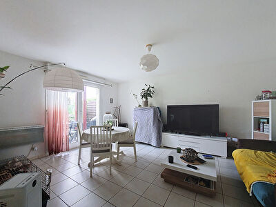 Appartement T3 avec terrasse, garage et cave - Tours Nord