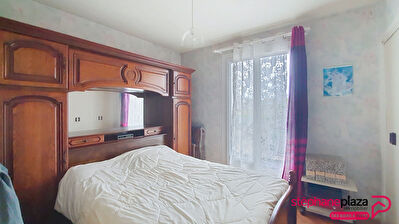 À Chambray-lès-Tours, Maison de plain-pied proche commerces avec jardin et garage