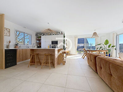 Maison de plain-pied 3 chambres sur 1000 m2 de terrain