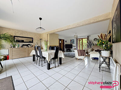 Maison familiale 212 m² à Saint-Avertin ? 5 chambres ? Terrain 1 400 m² ? Vie de plain-pied