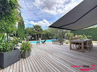 Maison familiale avec piscine et bureau indépendant à Larçay ? 157 m² habitables