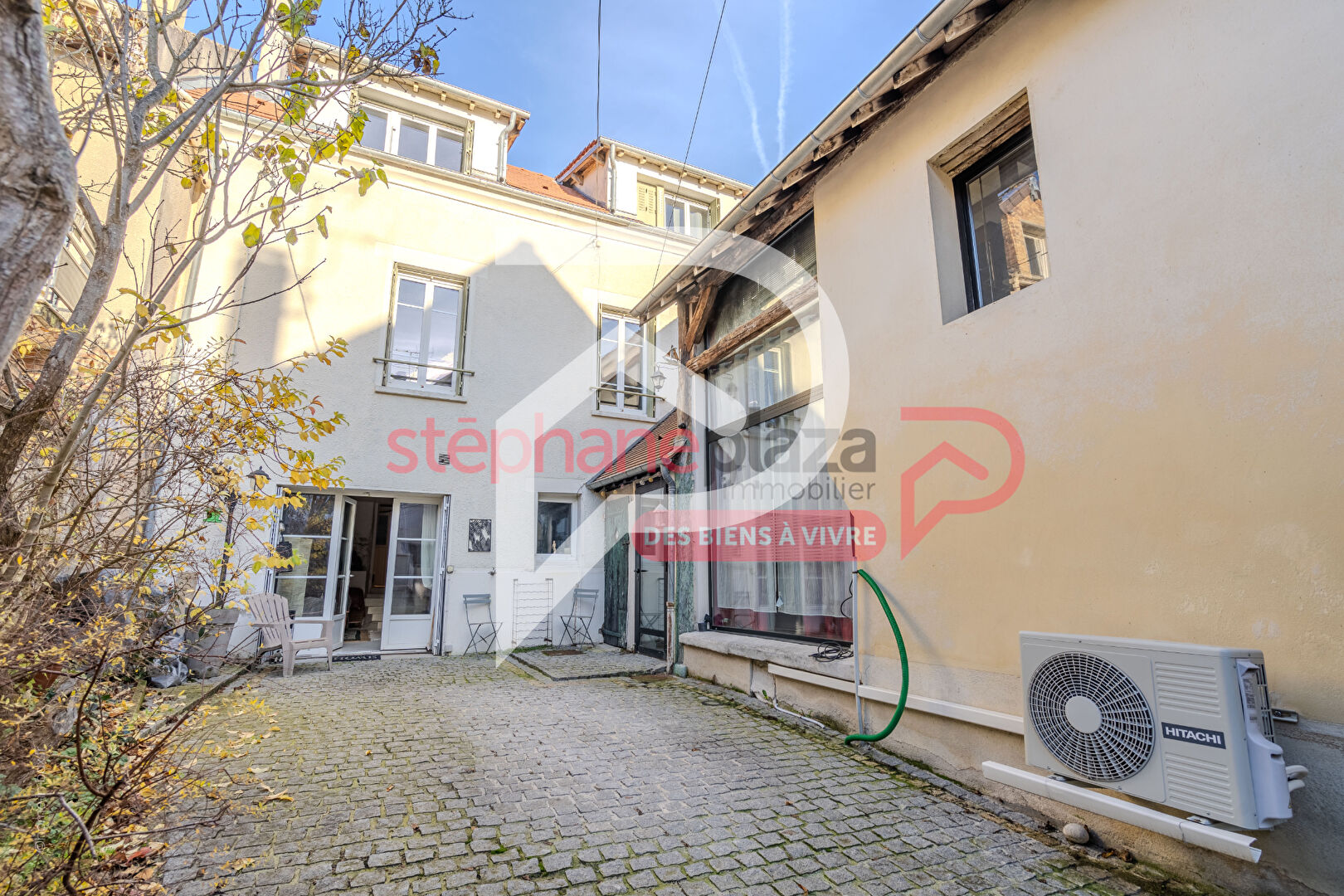 Maison Thorigny Sur Marne 8 pièce(s) 223 m2 - THORIGNY SUR MARNE