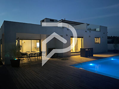 Corneilhan, Villa d'architecte 5 pièce(s) 200 m2