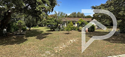 Maison Balaruc-Le-Vieux 4 pièce(s) 128m2 avec piscine et parc arboré