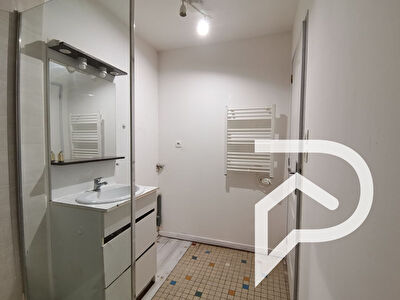 À vendre - Studio de 45 m² - Rez-de-chaussée - Cazaubon (32150)