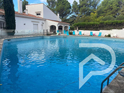 Maison Murviel Les Beziers 9 pièce(s) 350 m2 avec piscine