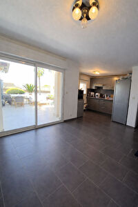 APPARTEMENT T2 À MÈZE