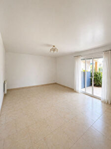 APPARTEMENT T3 À MÈZE