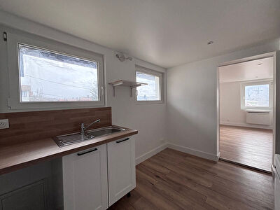 A LOUER Appartement T2 de 24m2 entièrement rénové sur les hauteurs de Villers le Lac