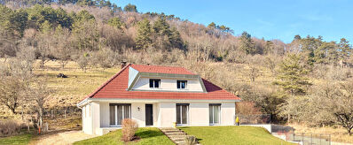 Maison de 6 pièces 119.79 m² à Velotte Un environnement naturel rare et préservé