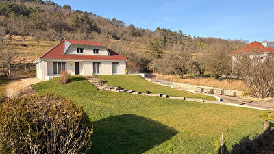 Maison de 6 pièces 119.79 m² à Velotte Un environnement naturel rare et préservé