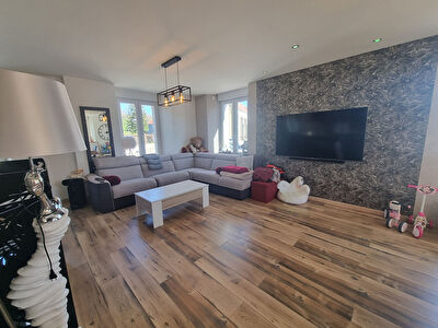 Gilley - Maison de ville de 117m² - Terrasse, terrain, double garage