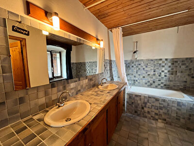 Maison Mouthe 7 pièces 152 m²