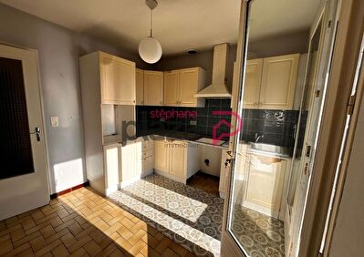 Maison et locaux professionnels Champagnole 199m2