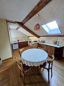 Maison Eternoz 8 pièce(s) 245 m2