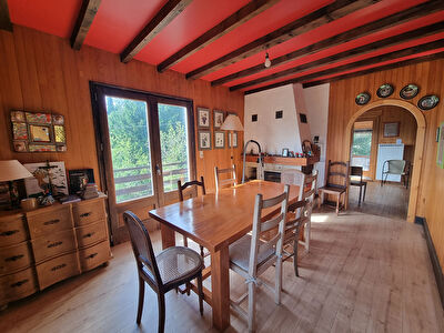 Bâtisse authentique avec vue d'exception ? Grotte de Remonot  / LES COMBES 8 pièce(s) 135 m2