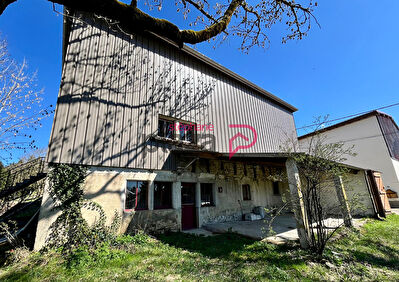 Maison à rénover avec fort potentiel à Foncine-le-Haut