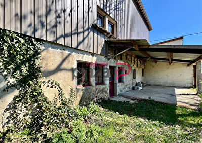 Maison à rénover avec fort potentiel à Foncine-le-Haut