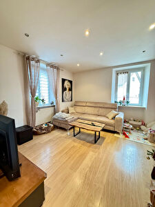 Maison Villers Le Lac 8 pièce(s) 180 m2