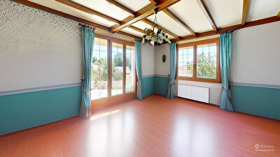 Montfaucon - Maison de 6 pièces - 147 m2 avec sous-sol complet