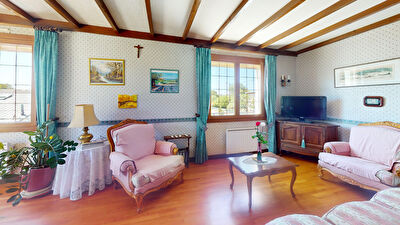 Montfaucon - Maison de 6 pièces - 147 m2 avec sous-sol complet