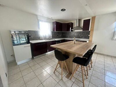 A LOUER Maison de plain-pied à OUHANS