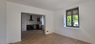 A LOUER Appartement T4 de 92 m2 à FRASNE