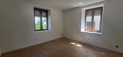 A LOUER Appartement T4 de 92 m2 à FRASNE