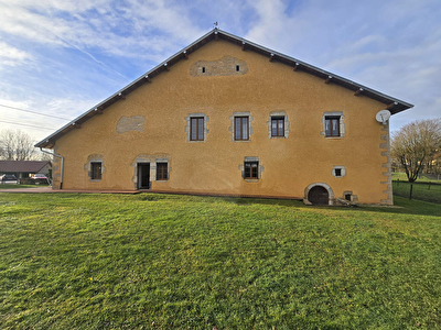 Maison Dournon 6 pièce(s) 237 m2