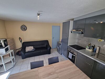 T1 bis meublé avec locataire en place ? Investissement serein - Morteau Centre