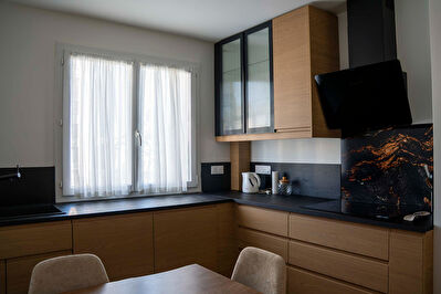 APPARTEMENT MEUBLÉ T2 - CHAMPAGNOLE (chauffage compris)