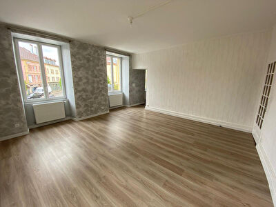 APPARTEMENT T5 - MORTEAU CENTRE