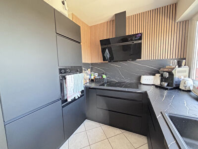 Appartement rénové lumineux et MEUBLÉ de 62 m2 à PONTARLIER