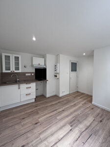 Studio entièrement rénove de 22 m2 à VILLERS LE LAC