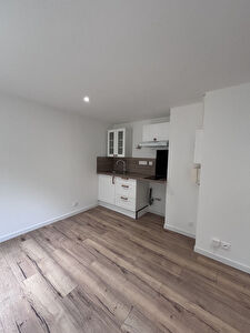 Studio entièrement rénove de 22 m2 à VILLERS LE LAC
