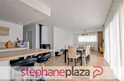 Maison La Bouexiere 6 pièce(s) 110 m2