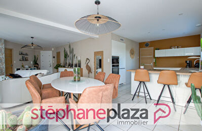 Maison Cornille 6 pièce(s) 111.38 m2