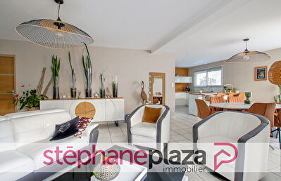 Maison Cornille 6 pièce(s) 111.38 m2