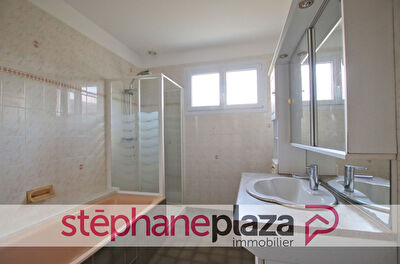 Maison Pire Chance 6 pièce(s) 128 m2