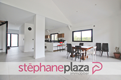 Maison Saint Armel 6 pièce(s) 165 m2