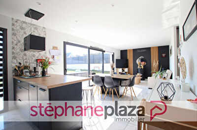 Maison Val D Ize 6 pièce(s) 117 m2