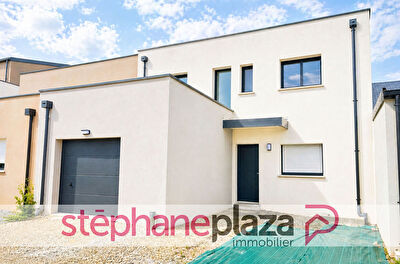 Maison Brece 6 pièce(s) 133.70 m2