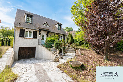 Maison Sainte Geneviève Des Bois 6 pièce(s) 143 m2 proche Gare SAINTE GENEVIEVE DES BOIS